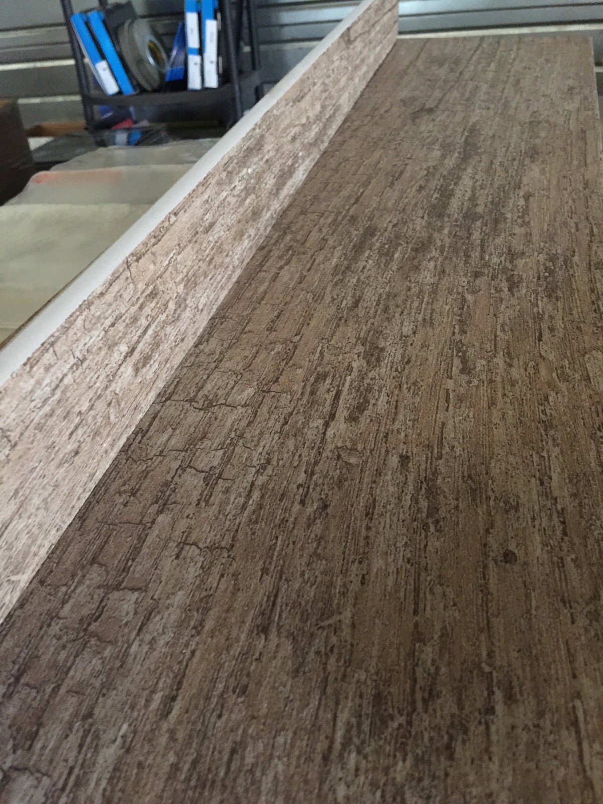 Comment assortir mes plinthes à mon carrelage ? Chaponnay Lyon Sud SHE Plinthes 